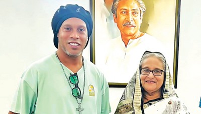 Ronaldinho meets Bangladesh PM