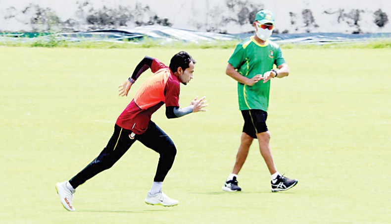 Bangladesh batsman Mushfiqur Rahim holds an individual training session at the Sher-e-Bangla National Stadium on Monday. — BCB photo
