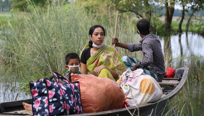 A scene from the webseries Bagh Bondi Singho Bondi.