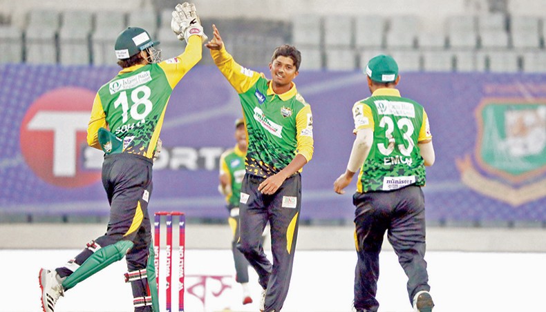 Minister Group Rajshahi all-rounder Mahedi Hasan (R) celebrates the wicket of Beximco Dhaka batsman Yasir Ali during their Bangabandhu T20 match at Mirpur on Tuesday. — BCB photo