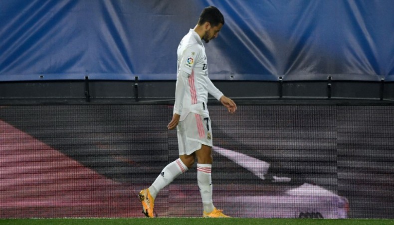 Real Madrid forward Eden Hazard leaves the pitch after getting injured during their La Liga match against Alaves at the Alfredo Di Stefano Stadium in Madrid on Saturday. — AFP photo