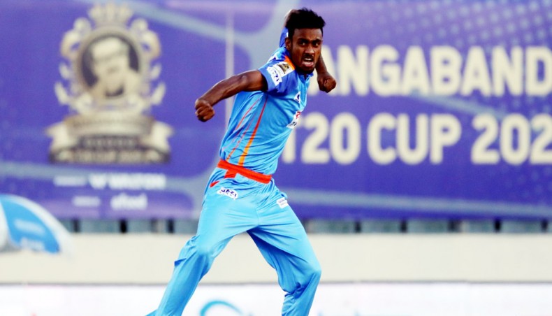 Gazi Group Chattogram pacer Shoriful Islam celebrates one of his three wickers against Fortune Barishal during their Bangabandhu Twenty20 Cup match at the Sher-e-Bangla National Stadium in Dhaka on Monday.— BCB photo