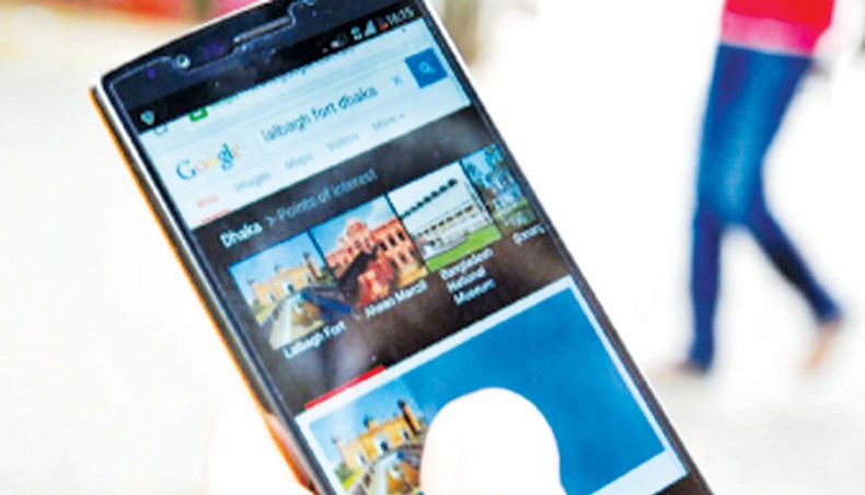 A file photo shows a user using mobile internet for searching a place in Dhaka. The country’s mobile operators are providing poor-quality services to their customers, said Bangladesh Telecommunication Regulatory Commission chairman Shyam Sunder Sikder on Thursday. — New Age photo