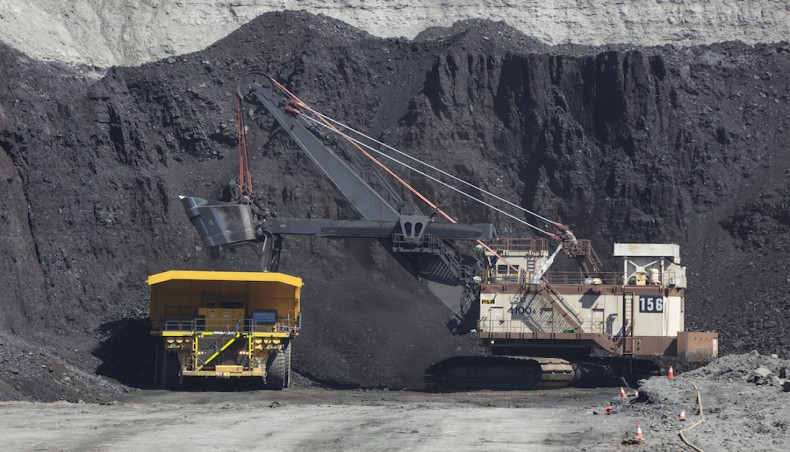 A photo taken from mining.com shows a coal mine in Alabama, USA