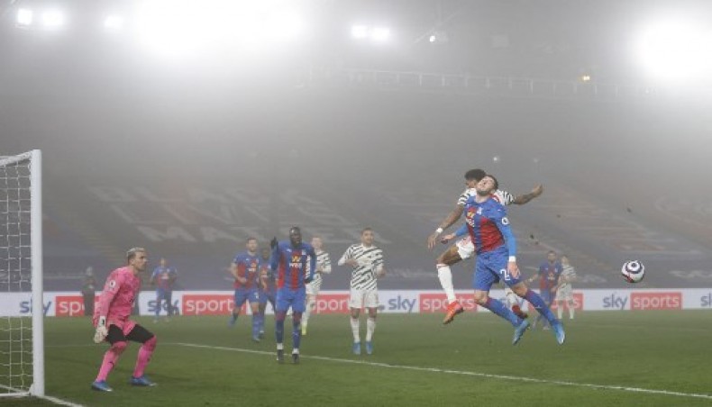 Crystal Palace's English defender Joel Ward (R) jumps against Manchester United's English striker Marcus Rashford (2R) during the English Premier League football match between Crystal Palace and Manchester United at Selhurst Park in south London on March 3, 2021.- AFP photo