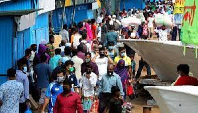 Passengers crowd Sadarghat Ferry Terminal in Dhaka on June 2, 2020 ignoring calls for maintaining physical distancing and government restriction on movement amid the coronavirus outbreak. — Sony Ramany