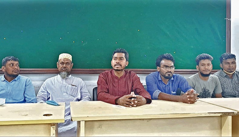 Dhaka University Central Students’ Union’s immediate past vice-president Nurul Haque Nur addresses a press conference at his organisation’s office at Paltan in the capital on Monday. — New Age photo