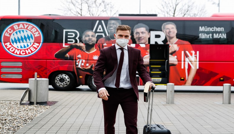 Bayern Munich midfielder Joshua Kimmich is seen prior to the team's departure for Paris on Monday. -- Twitter photo