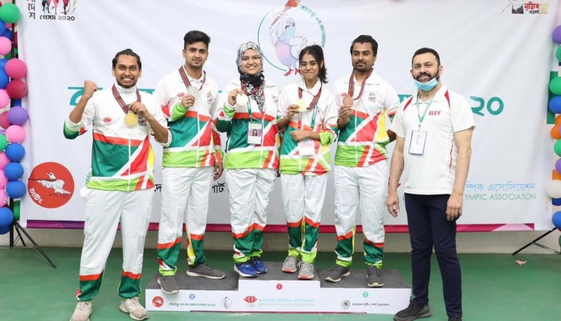 Students of the American International University Bangladesh, who won medals in the 9th Bangabandhu Bangladesh Games, pose with their respective medals.— Courtesy photo