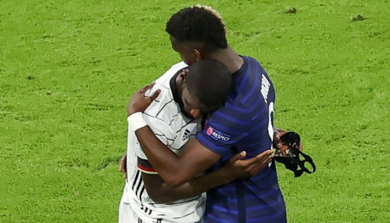 Pogba plays down Ruediger 'bite'