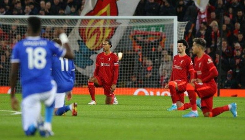 Premier League clubs to stop taking knee before every match