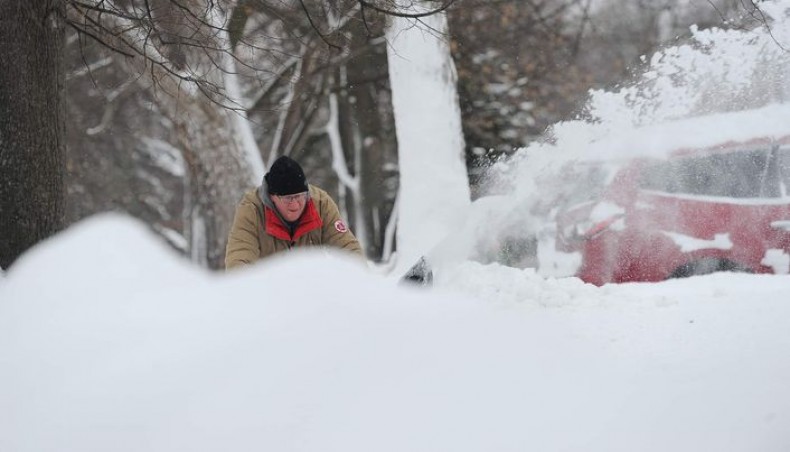 49 people reportedly dead across US so far in blizzard