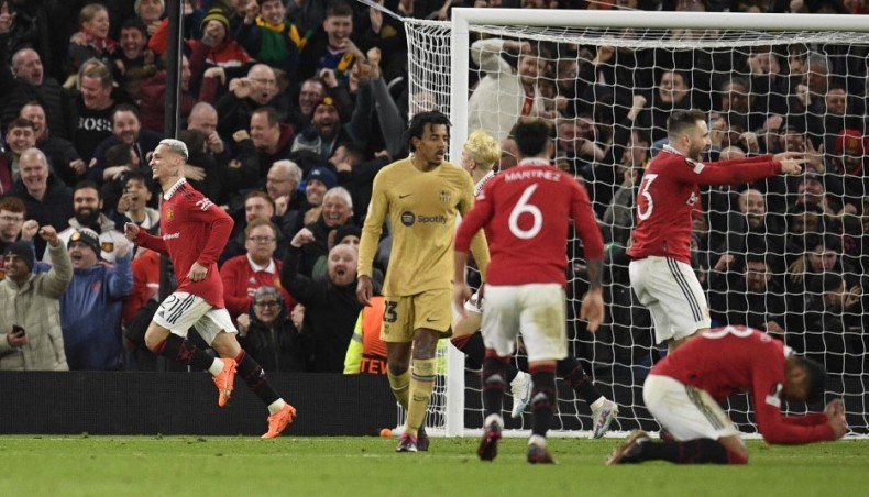 United beat Barca in Europa League clash of giants