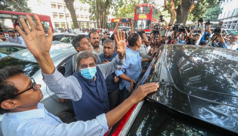 Prothom Alo editor gets six-week bail in DSA case - Vimarsana News