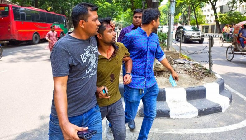 7 injured in BCL attack on JCD activists on DU campus - Vimarsana News