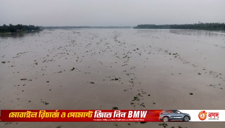 Several thousand stranded despite flood receding - Vimarsana News