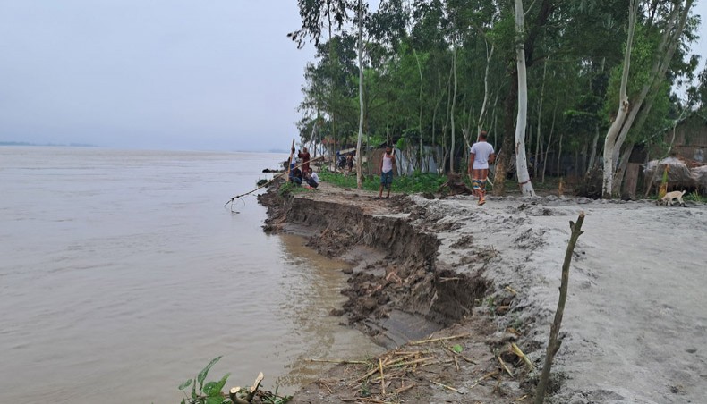 Erosion hits Kurigram, Sirajganj hard - Vimarsana News
